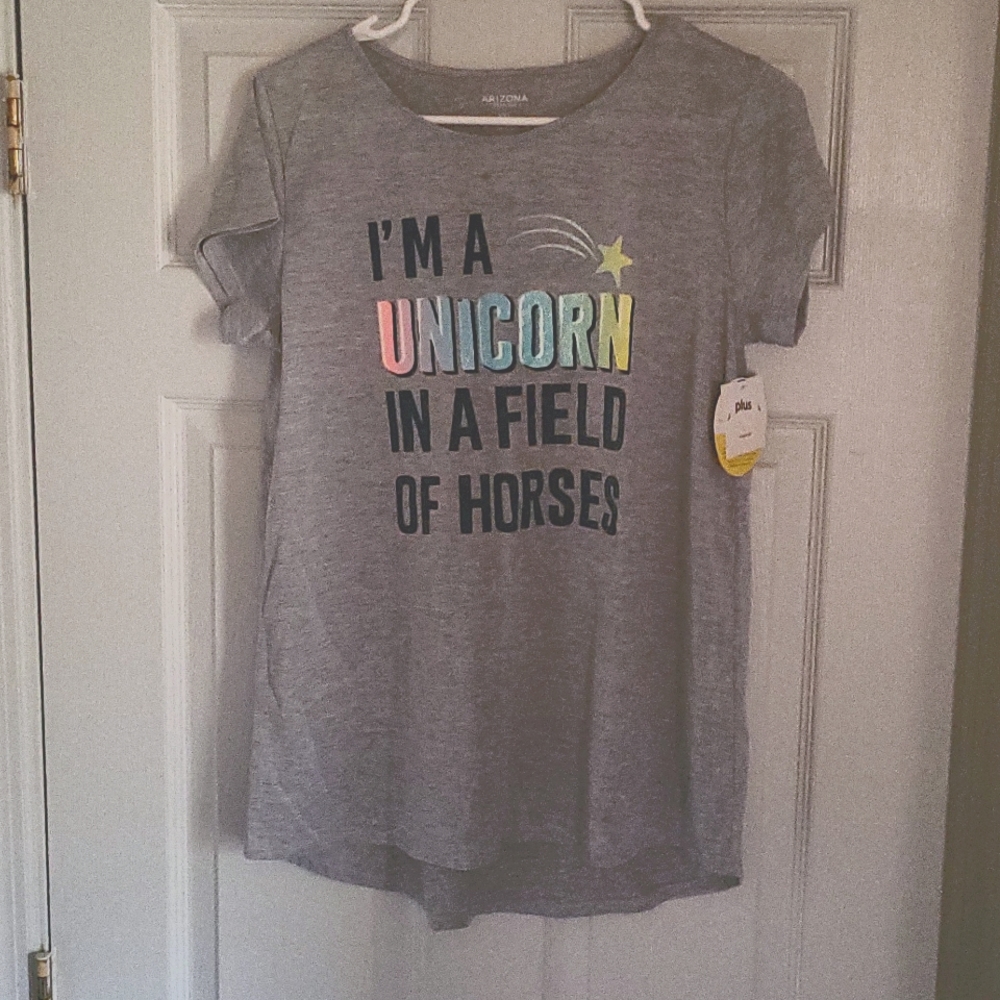 2X gray shirt 20 and a half